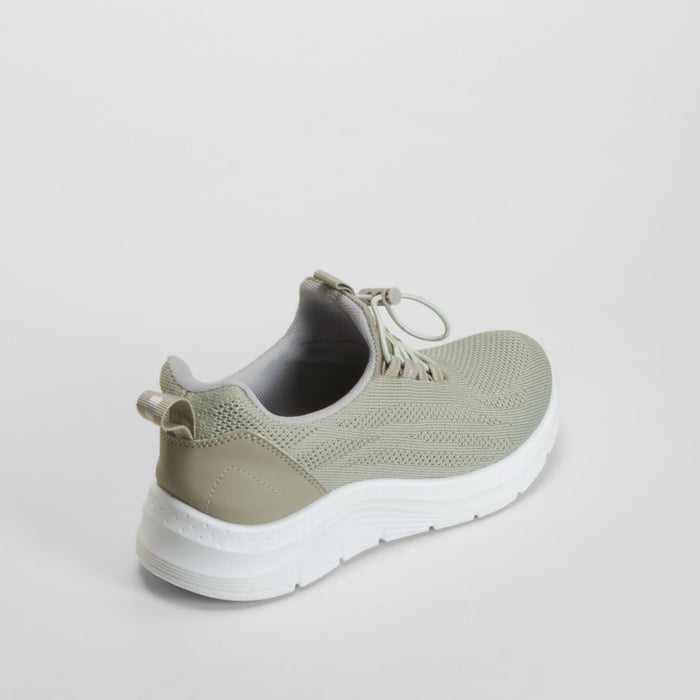 Zapatilla deportiva cómoda verde UTWO