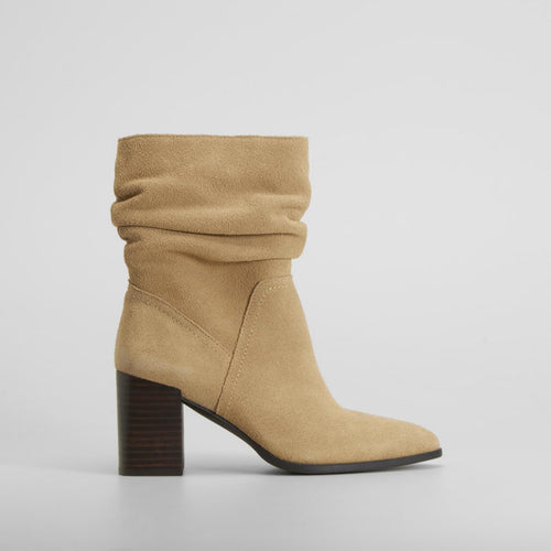 Bota arrugada tacón alto beige FOSCO