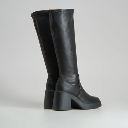 Bota de tacón negra NYC