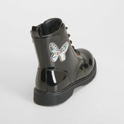 Botín charol mariposa negro OH GIRL!