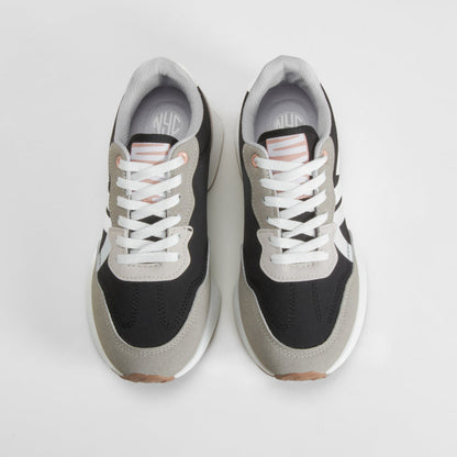 Deportiva retrojogging negra NYC