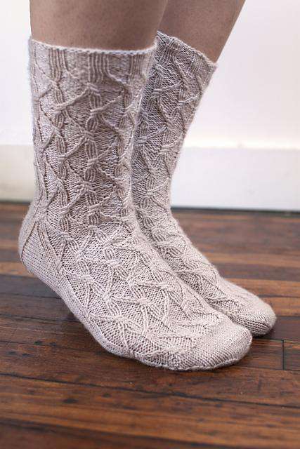 Manayunk by Lori Gayle-Patterns-Manos del Uruguay-Alpaca Direct