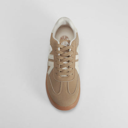 Sneaker retro suela caramelo beige NYC
