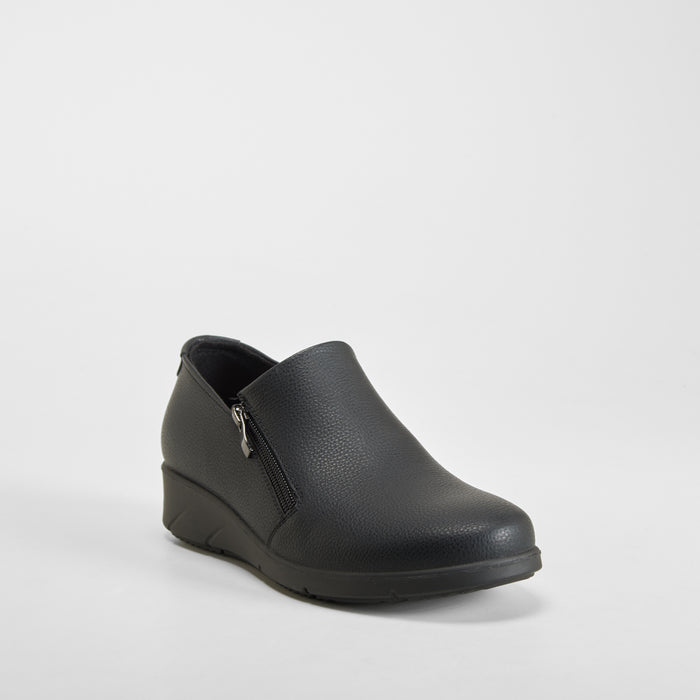 Zapato confort con cremallera negro COMFEET